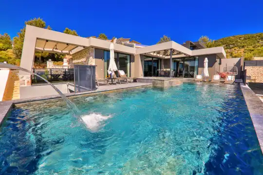 Villa Silver House