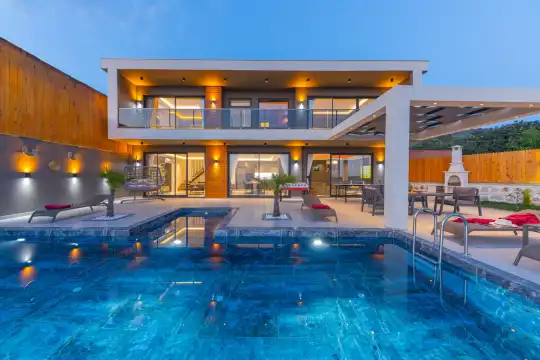 Villa Atılgan Deluxe, 7 Kişilik, Korunaklı, Jakuzi | Kalkan Villa